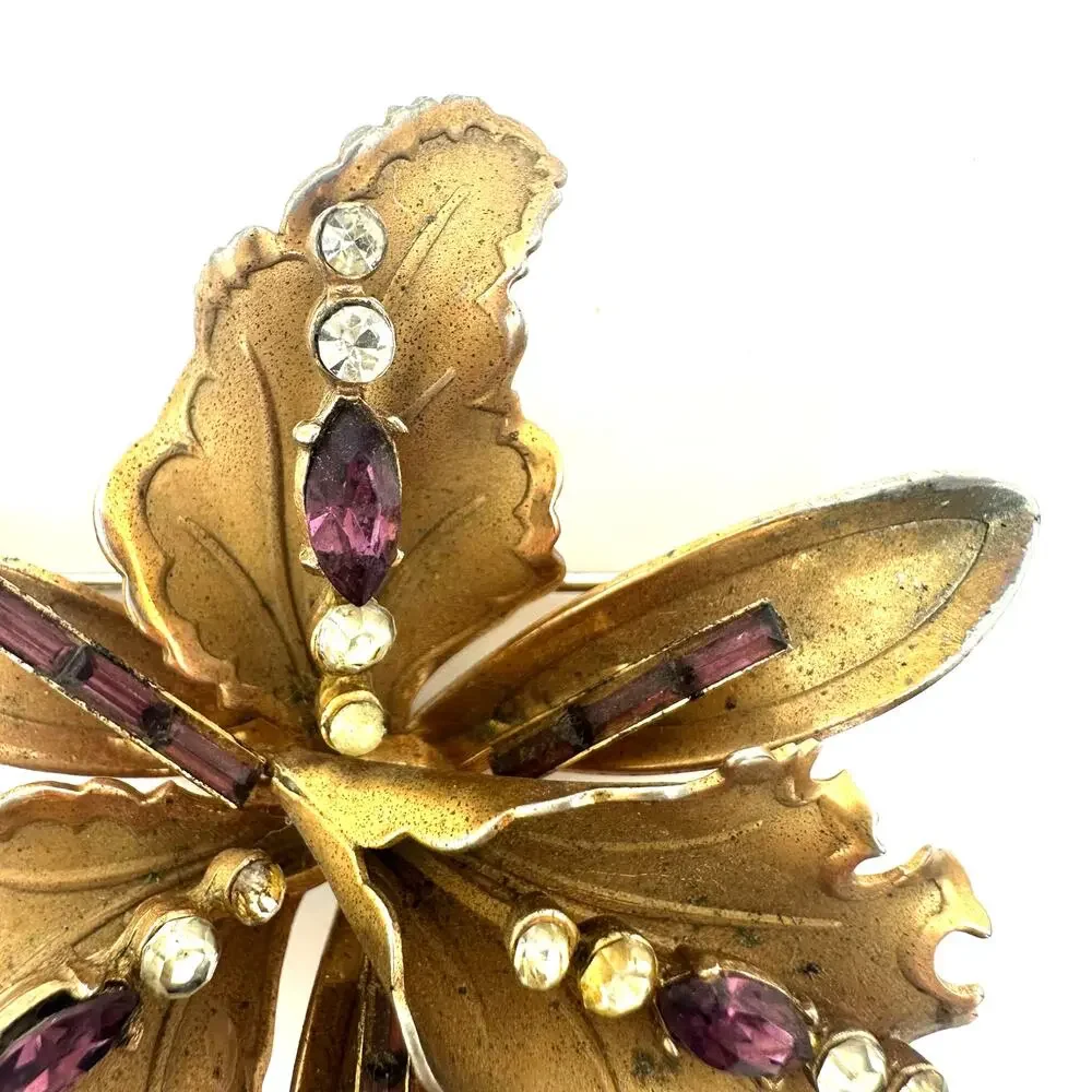 Vintage gold tone purple clear rhinestones large 3D iris flower brooch